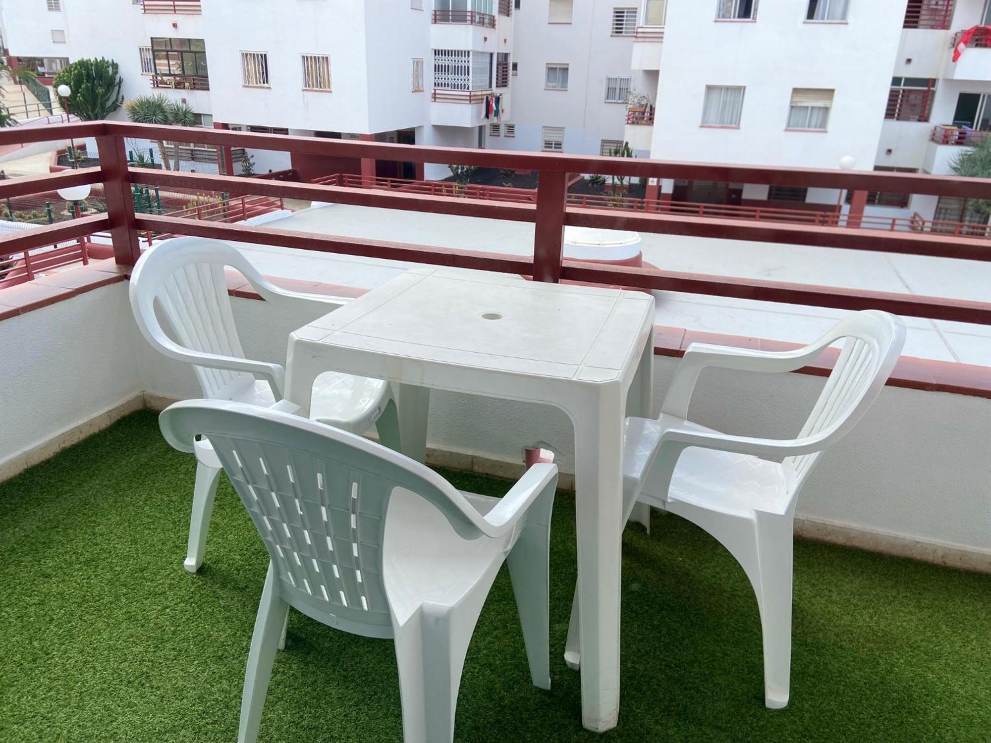 Piso Familiar De 3hab Con Piscina En Appartement