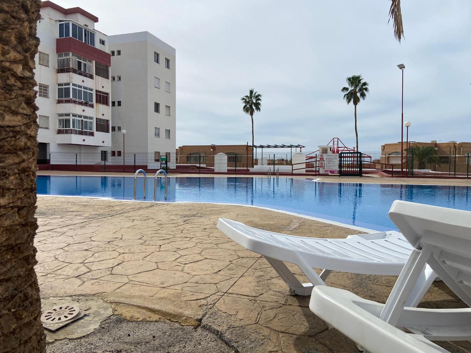 Piso Familiar De 3hab Con Piscina En Appartement